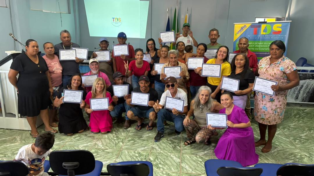 O Território de Desenvolvimento Social e Inclusão Produtiva (TDS) em parceria com a Câmara Municipal de Darcinópolis-TO promoveu nos dias 17,18 e 19 de Setembro, a ação de educação financeira e gestão de negócios.